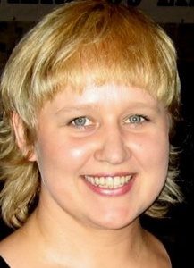 Žalumose. Living among grasses